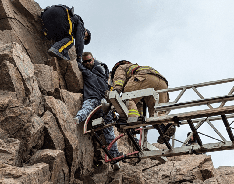 Iqaluit RCMP and Fire Department save young girl from harm