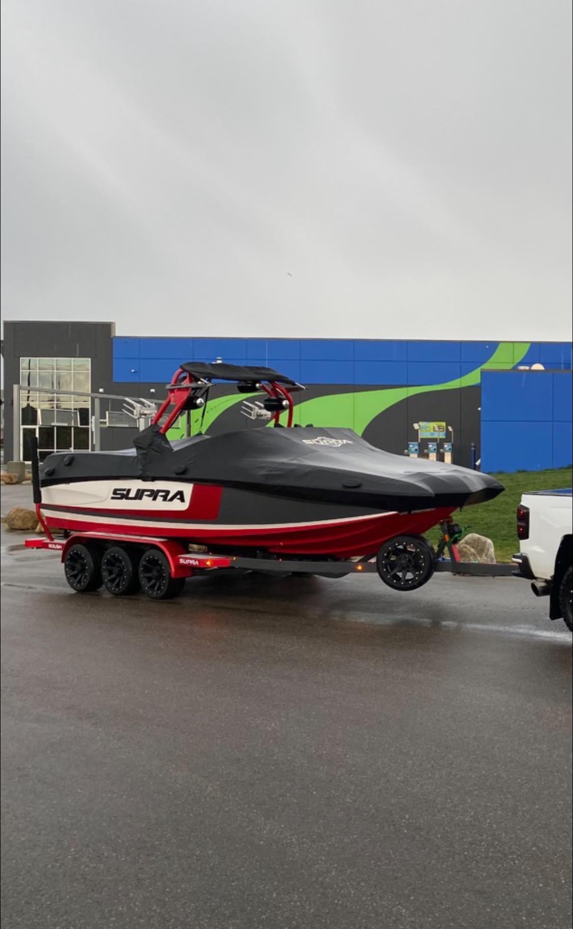 Photo of stolen boat and trailer