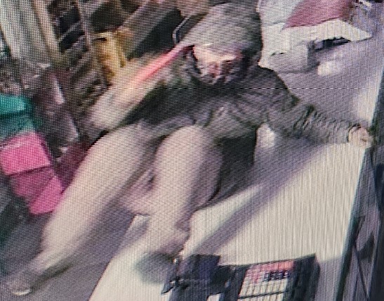 Suspect 2 second photo